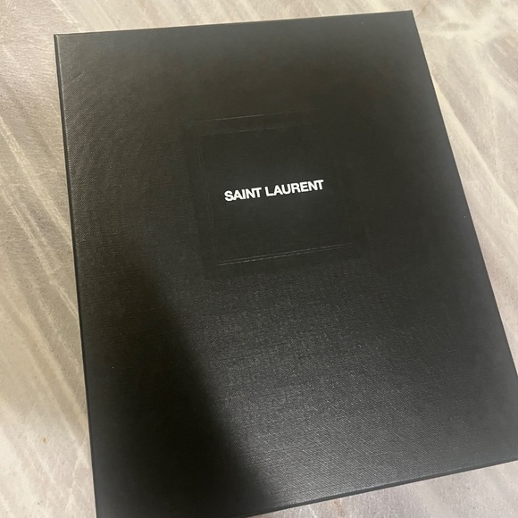 Cassandre Phone Holder with Strap in Shiny Crocodile-Embossed Leather - Picture 7 of 7